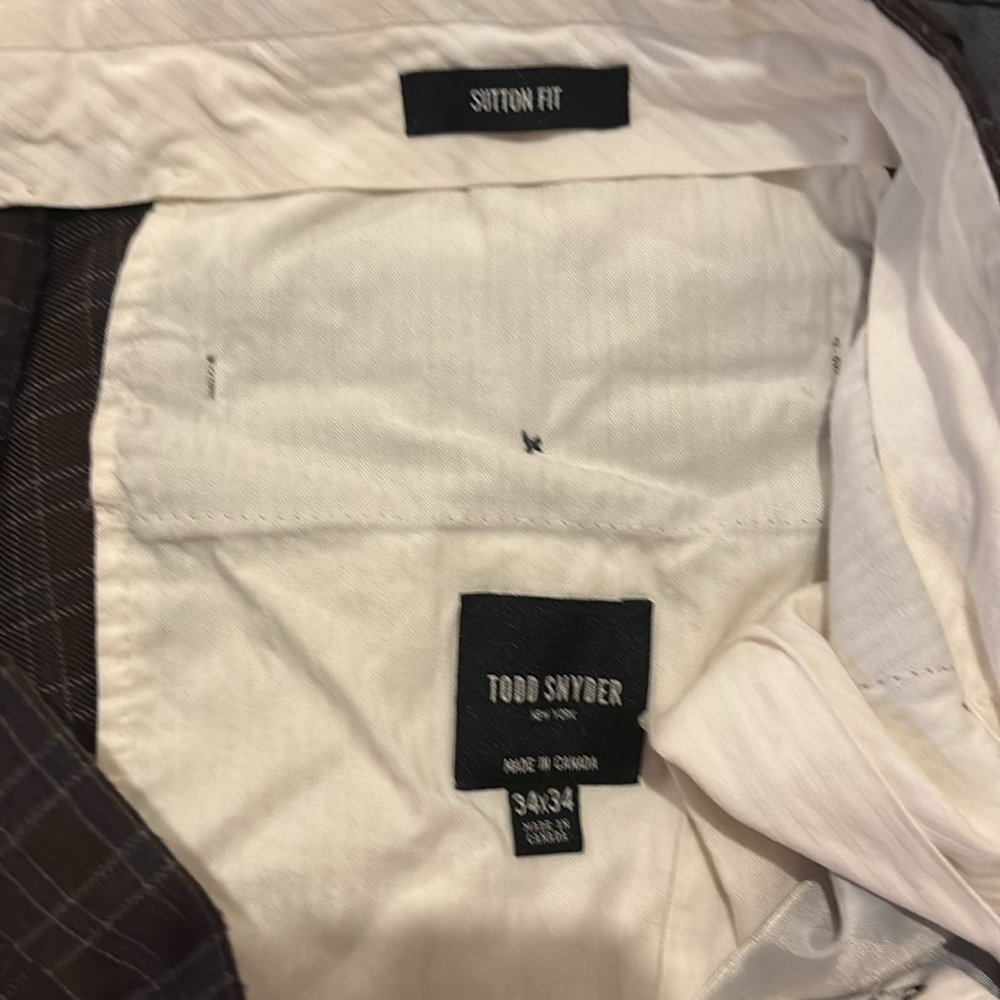 Todd Snyder Sutton (tailored) fit 100% Italian wool dress pants, size 34 x 34 - Picture 2 of 6